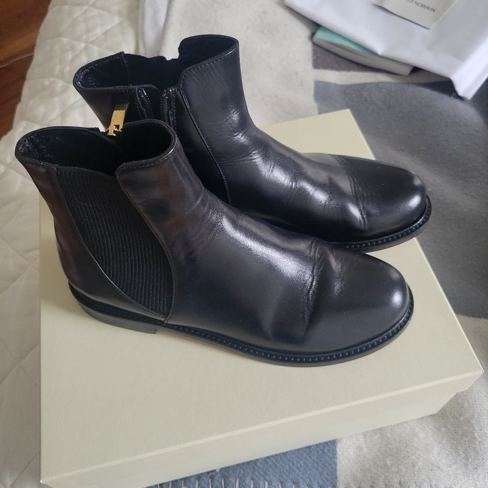 MARION PARKE Black Leather Chelsea Ankle Boots